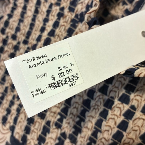 THML ella blue Navy and Beige Textured dress - Picture 5 of 5